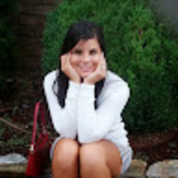 Meet your Posher, Jessica - Picture 1 of 1